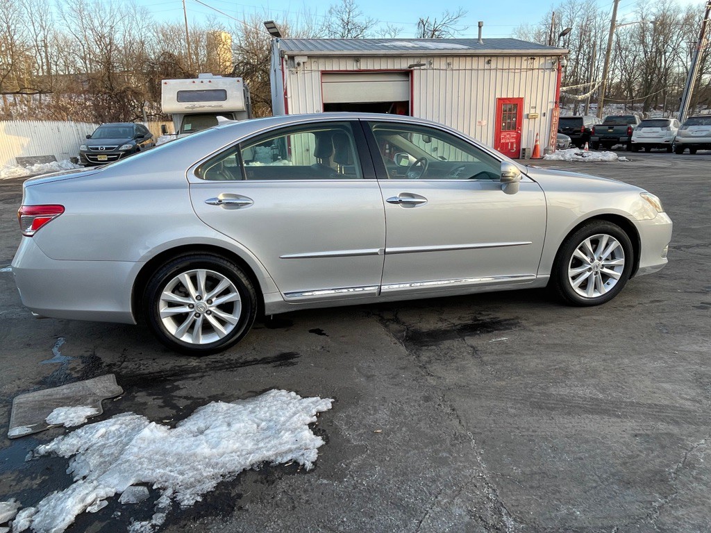 2012 Lexus ES Image 4