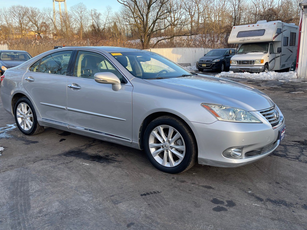 2012 Lexus ES Image 5