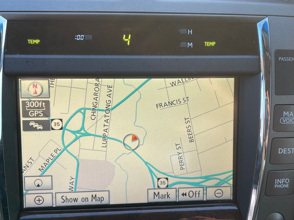 2012 Lexus ES Image 13