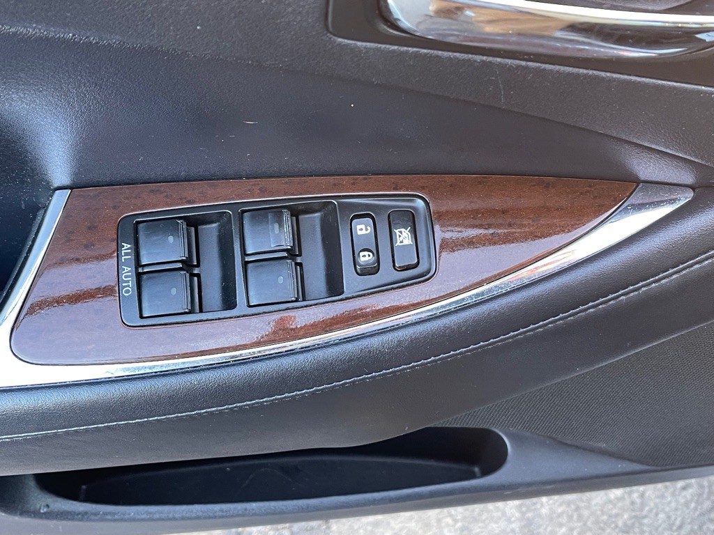 2012 Lexus ES Image 18