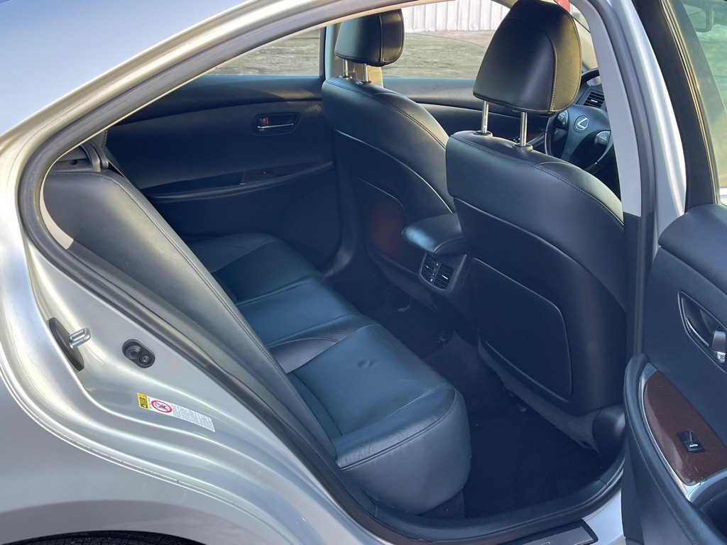 2012 Lexus ES Image 24