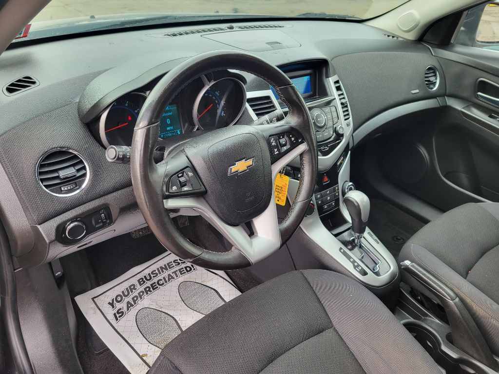 2014 Chevrolet Cruze Image 16