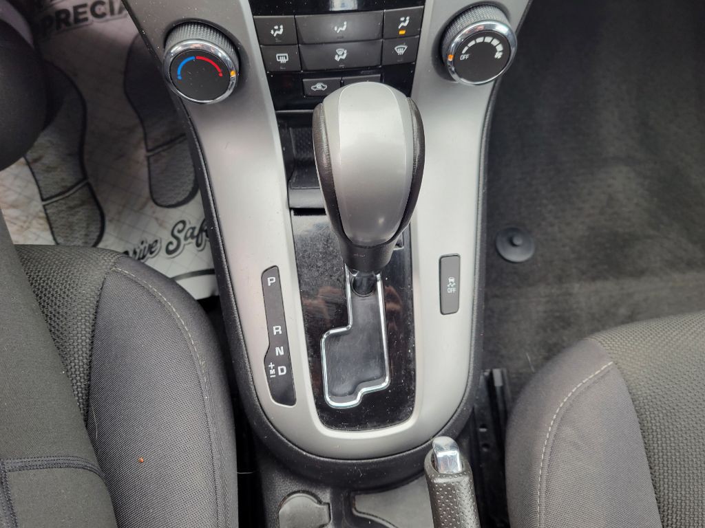 2014 Chevrolet Cruze Image 23