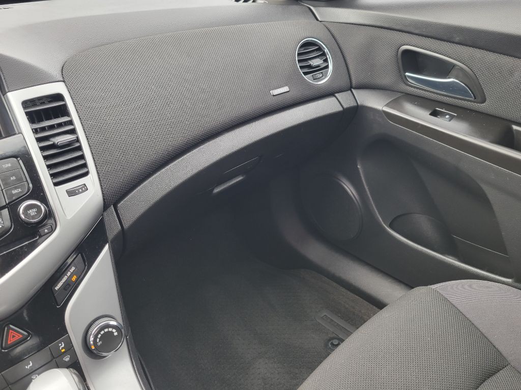 2014 Chevrolet Cruze Image 26