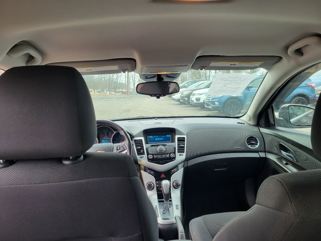 2014 Chevrolet Cruze Image 27