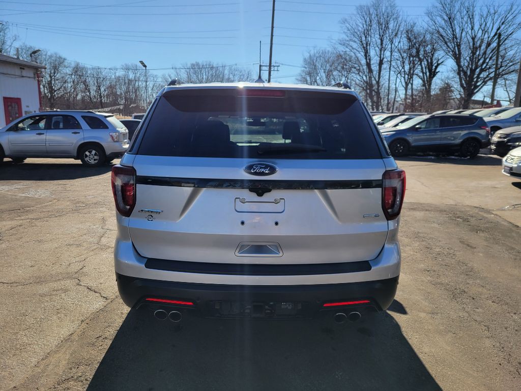 2019 Ford Explorer Image 3