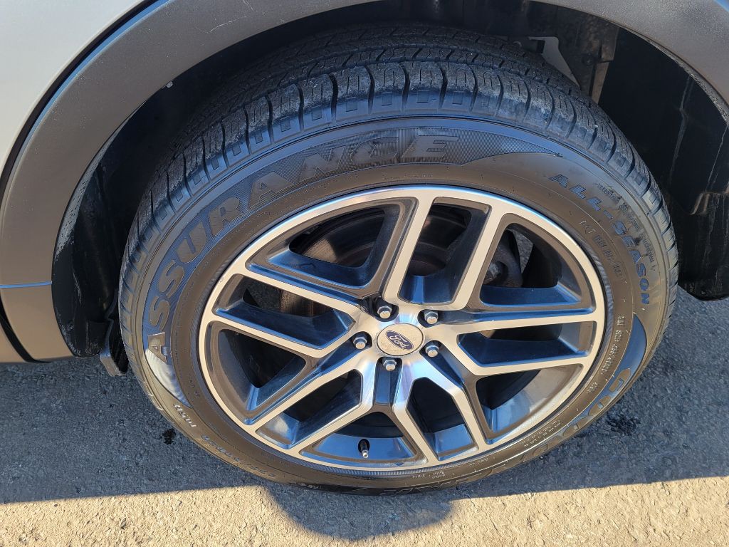 2019 Ford Explorer Image 9