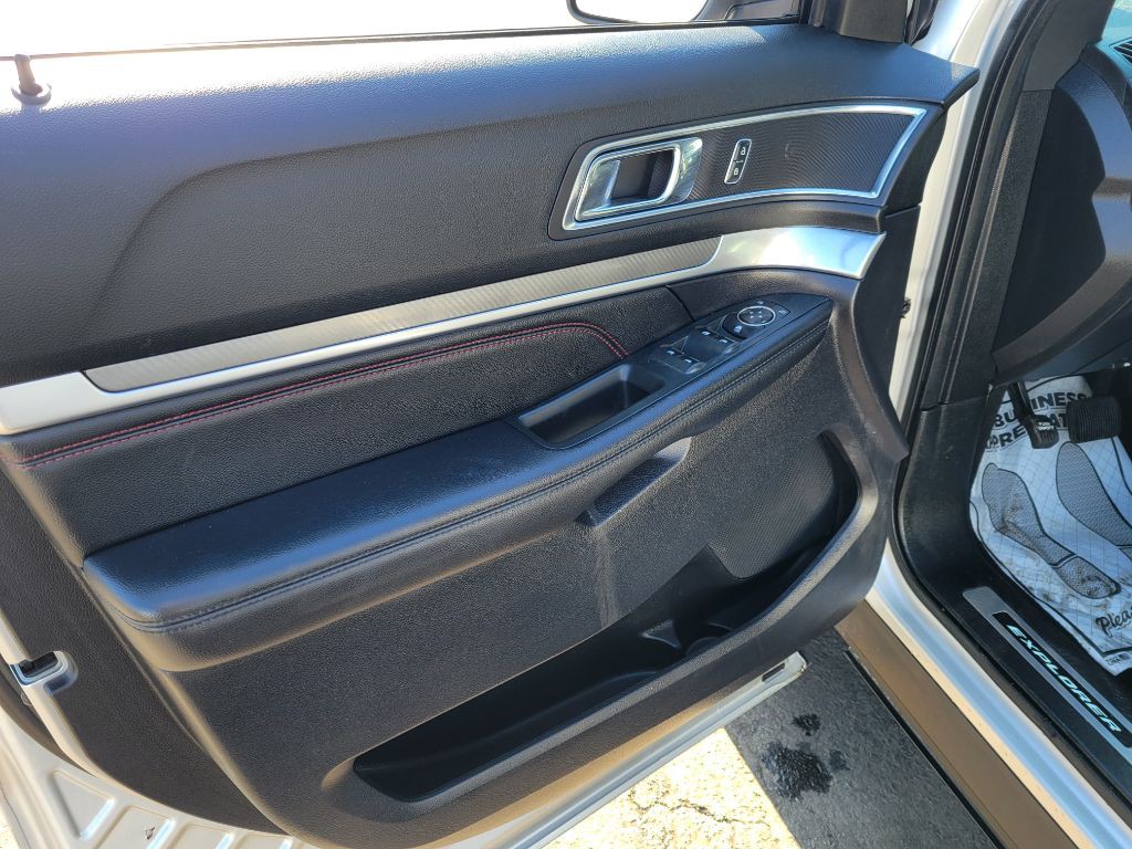 2019 Ford Explorer Image 13