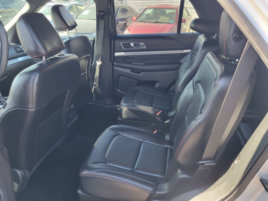 2019 Ford Explorer Image 15