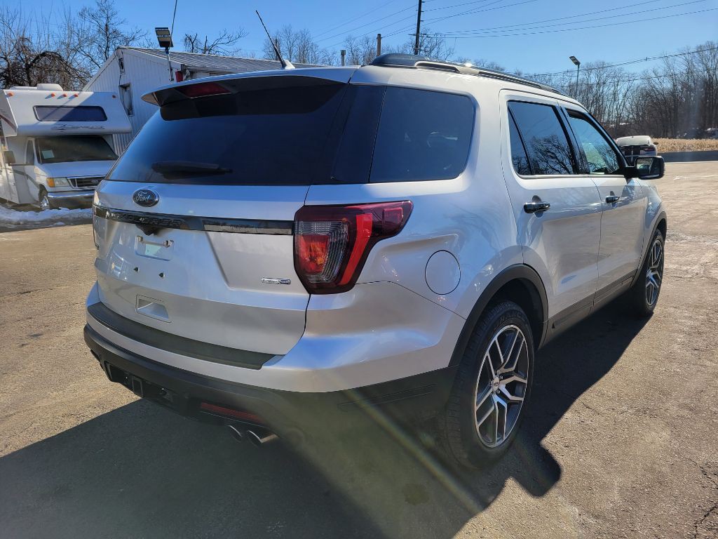 2019 Ford Explorer Image 4