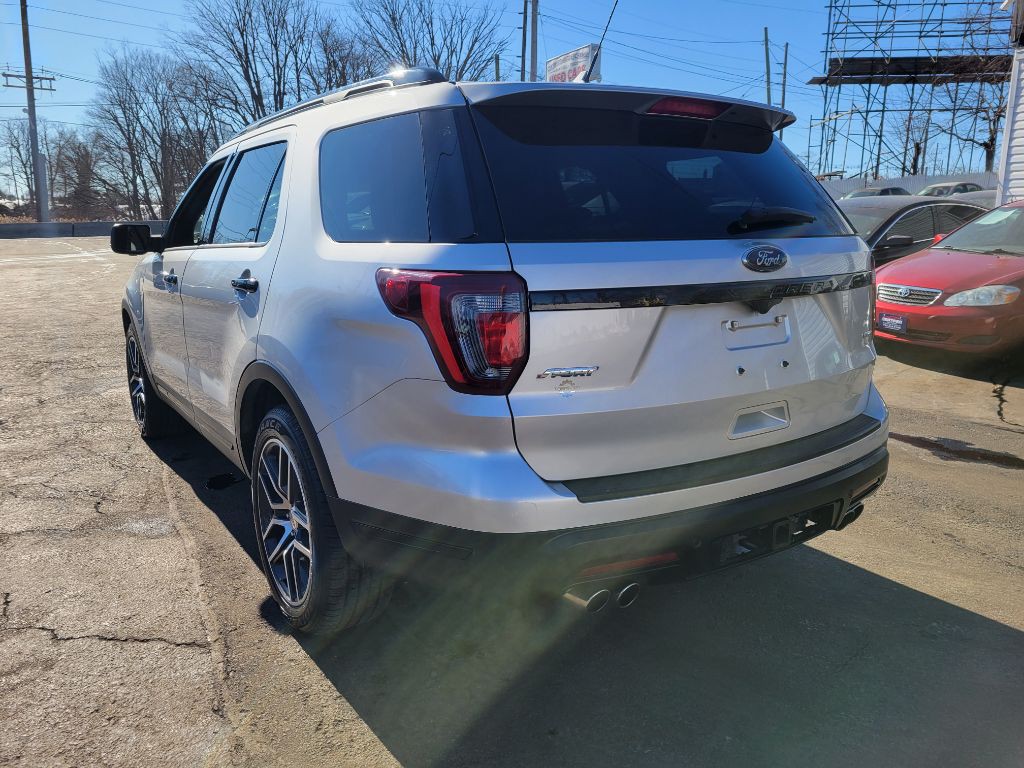 2019 Ford Explorer Image 5