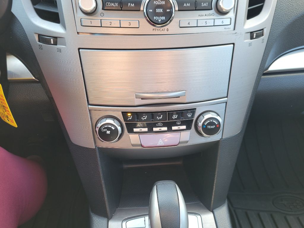 2011 Subaru Legacy Image 23