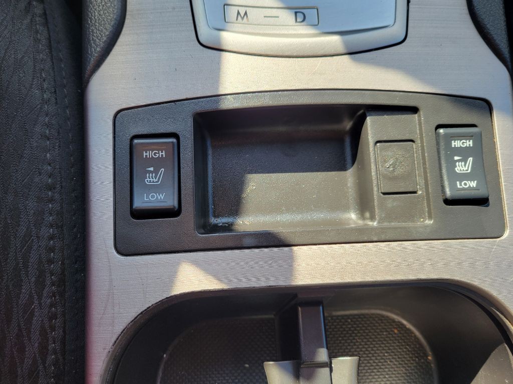 2011 Subaru Legacy Image 26