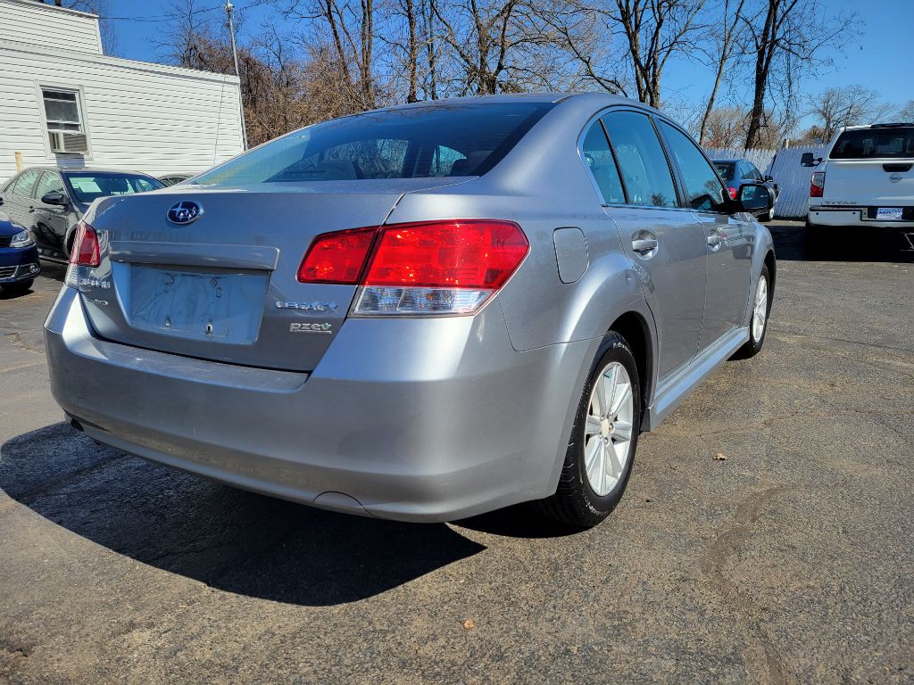 2011 Subaru Legacy Image 7