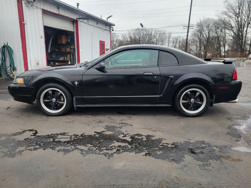 2001 Ford Mustang Image 3