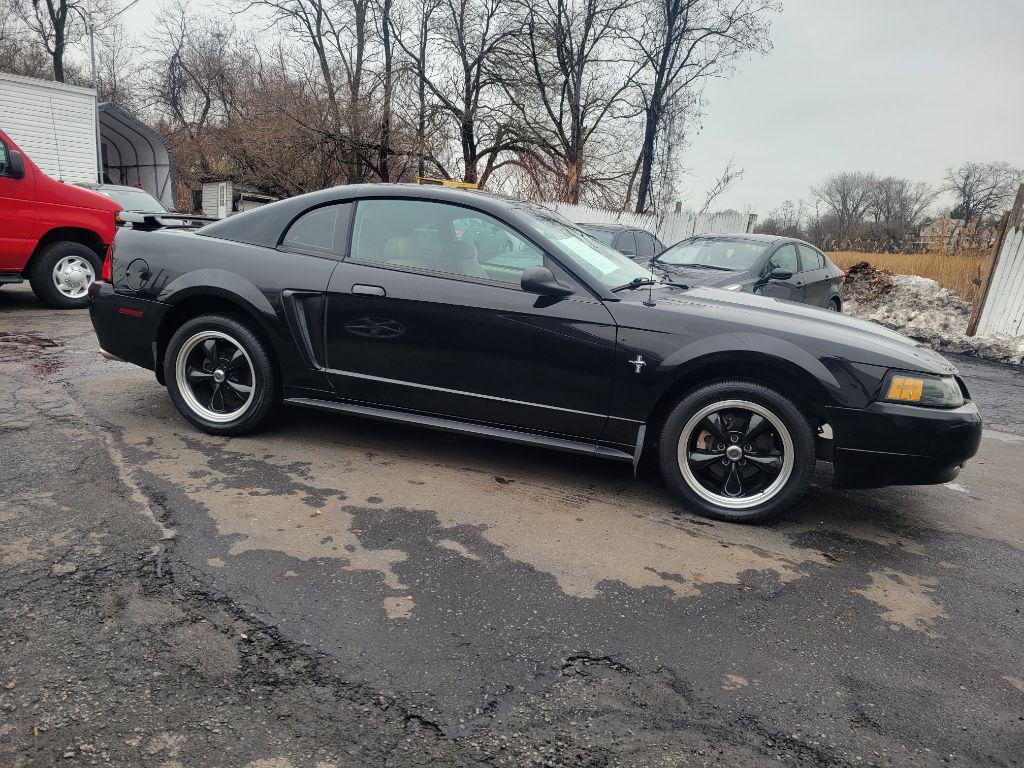 2001 Ford Mustang Image 3