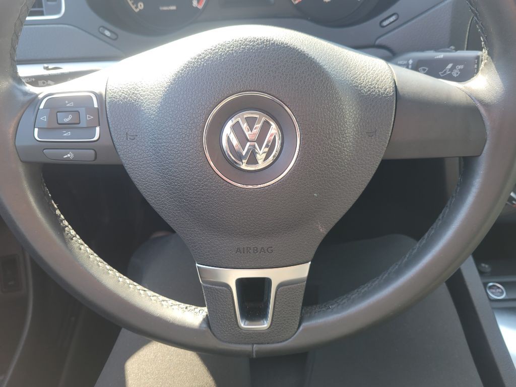 2011 Volkswagen Jetta Image 21