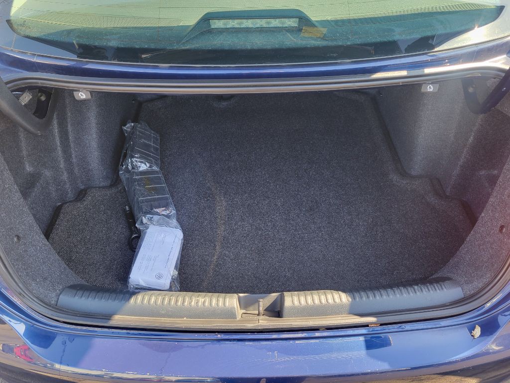 2011 Volkswagen Jetta Image 31