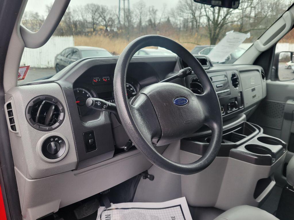 2012 Ford Econoline Image 19