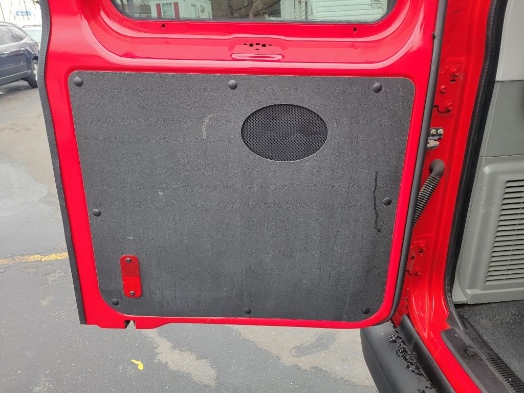 2012 Ford Econoline Image 40