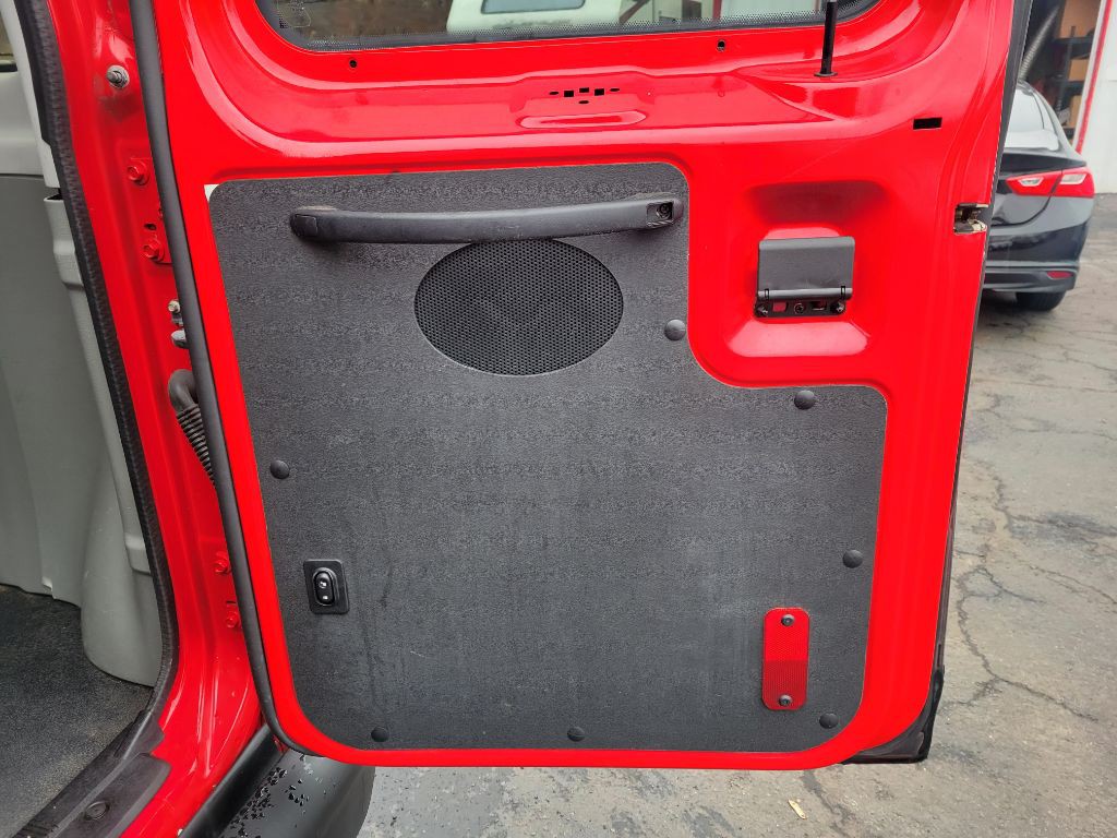 2012 Ford Econoline Image 41