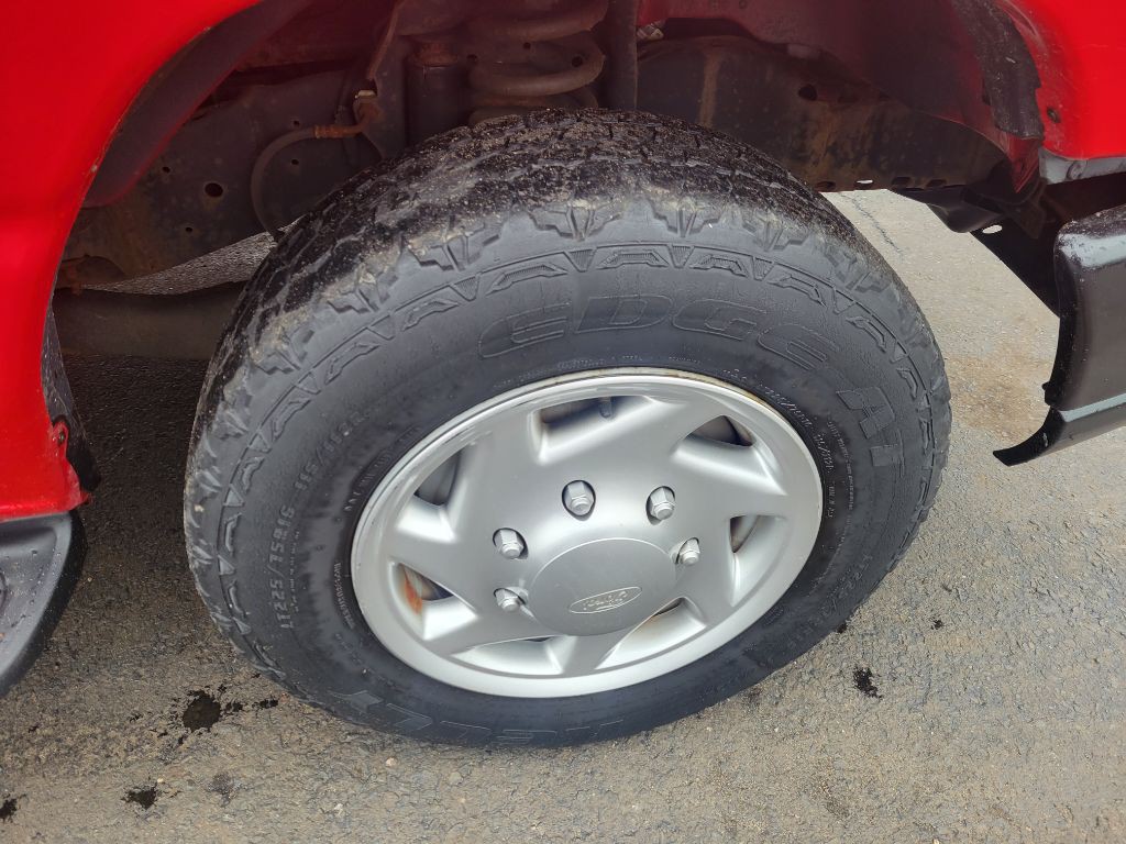 2012 Ford Econoline Image 11