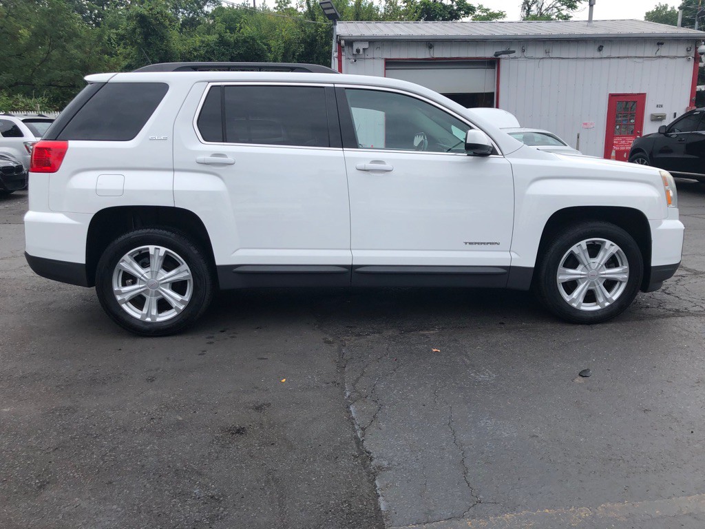 2017 GMC Terrain Image 7