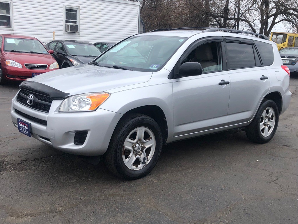 2011 Toyota Rav4 Image 2