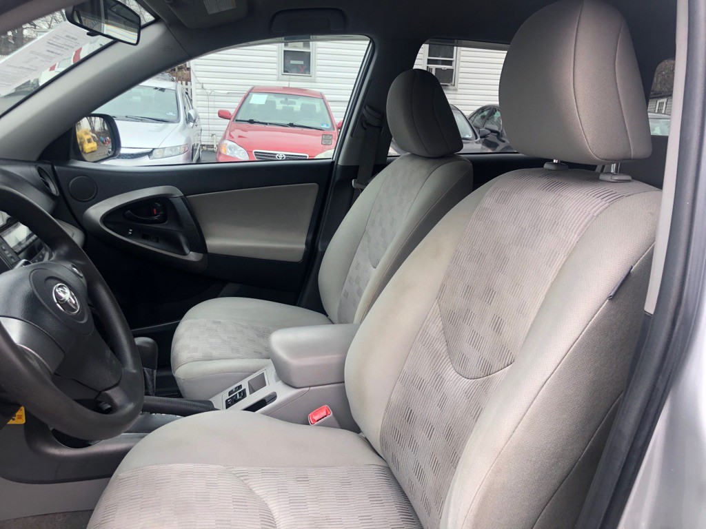 2011 Toyota Rav4 Image 13