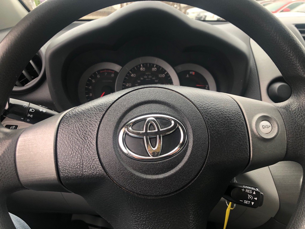 2011 Toyota Rav4 Image 31