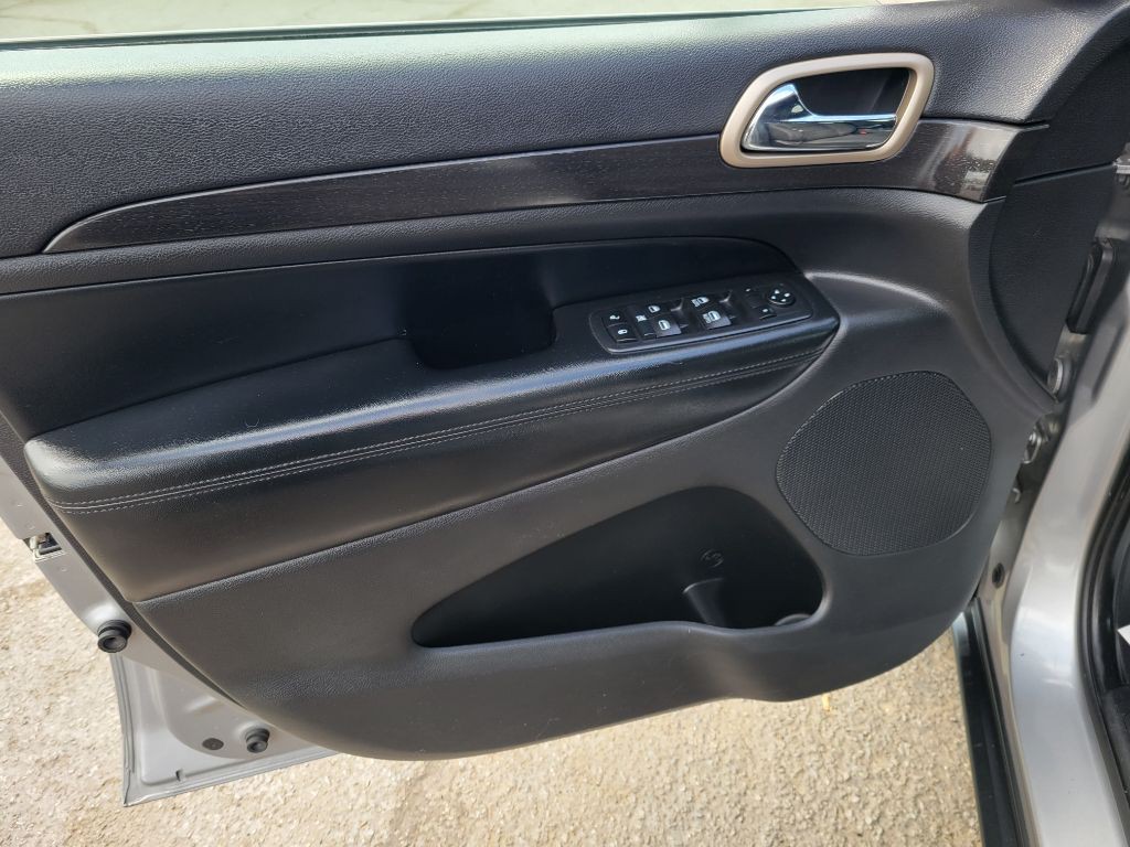 2015 Jeep Grand Cherokee Image 15