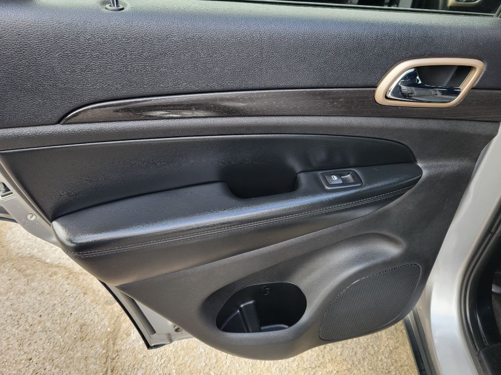 2015 Jeep Grand Cherokee Image 18