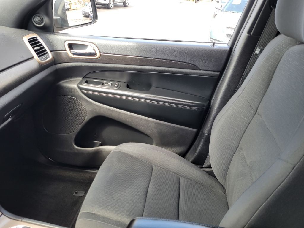 2015 Jeep Grand Cherokee Image 33