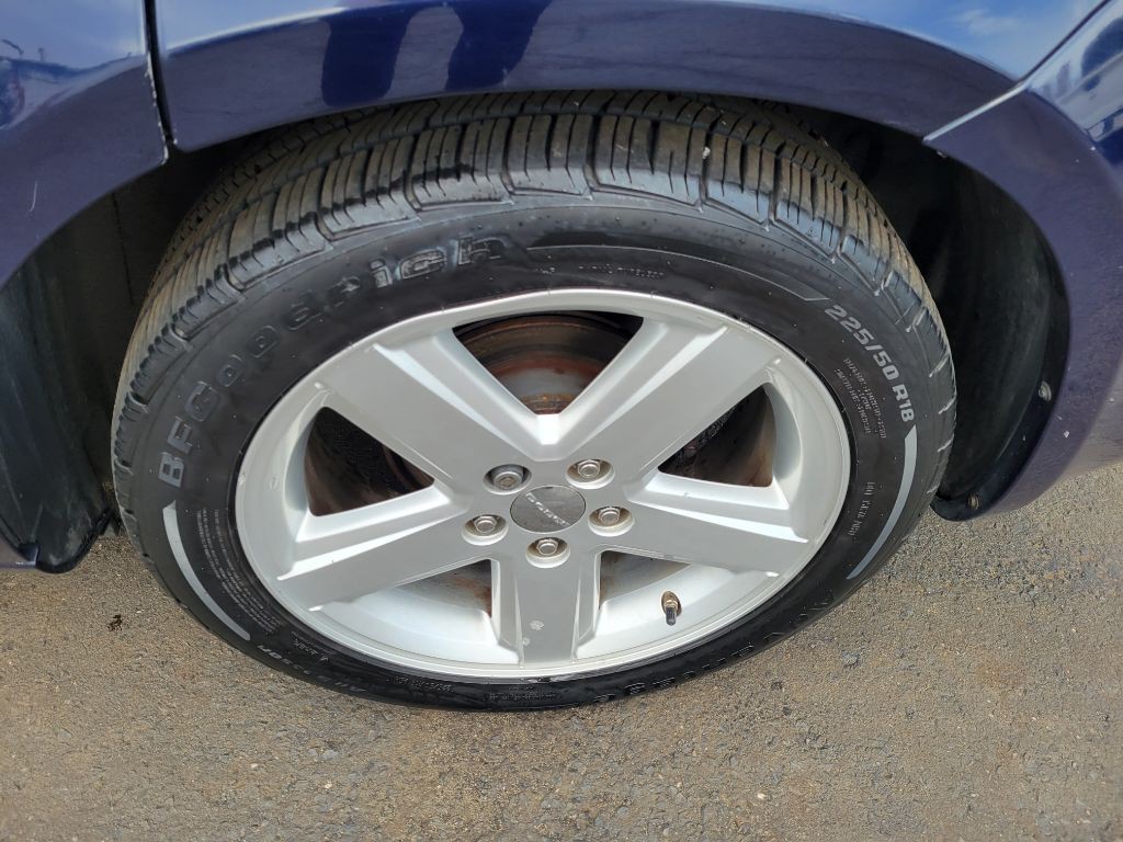 2013 Dodge Avenger Image 10