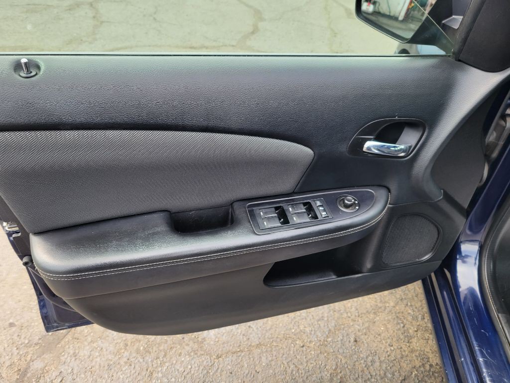 2013 Dodge Avenger Image 14