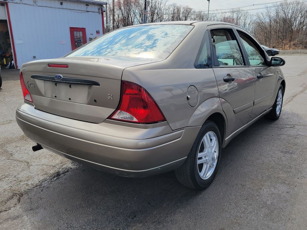 2004 Ford Focus Image 5