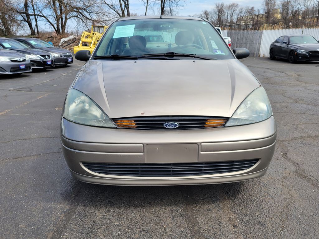 2004 Ford Focus Image 9