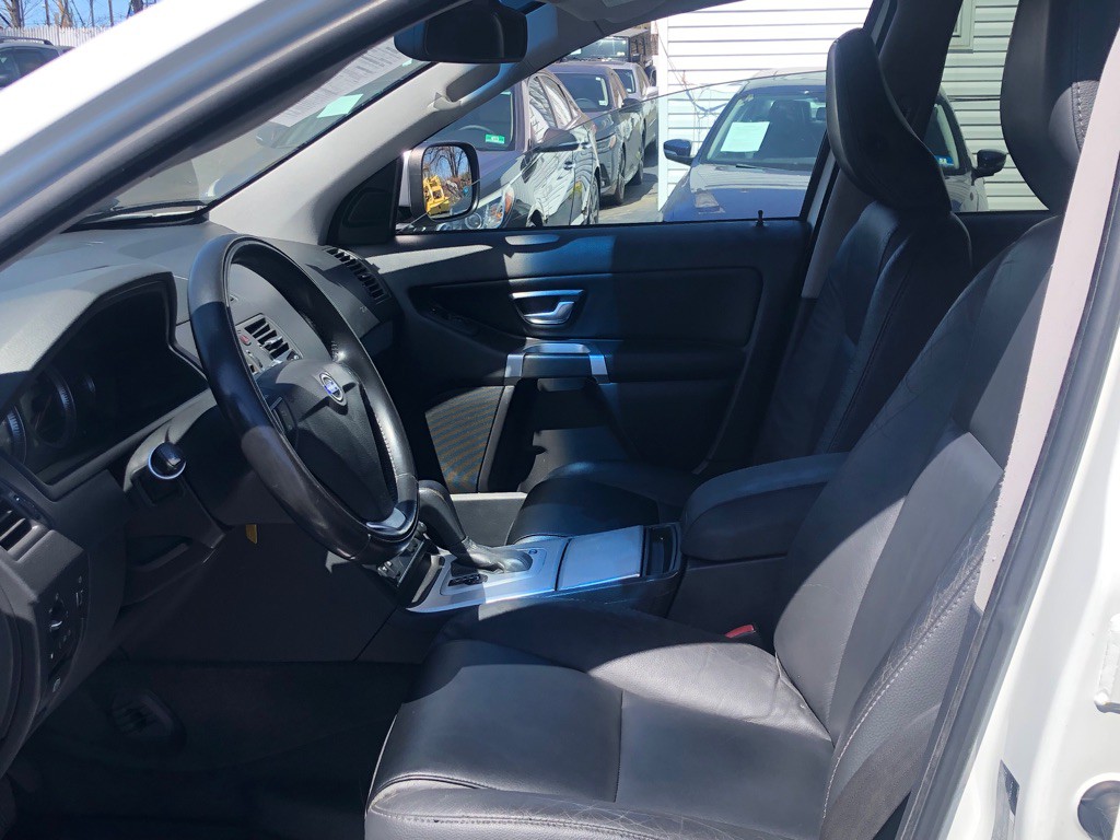 2013 Volvo XC90 Image 16