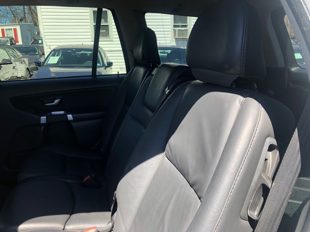 2013 Volvo XC90 Image 25