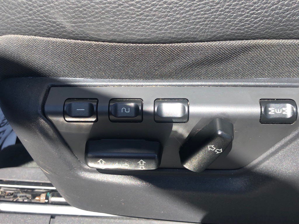 2013 Volvo XC90 Image 38