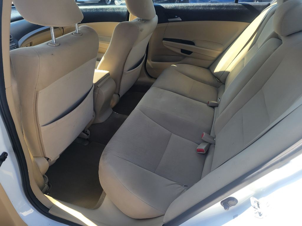 2012 Honda Accord Image 17