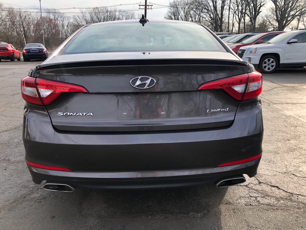 2017 Hyundai Sonata Image 4