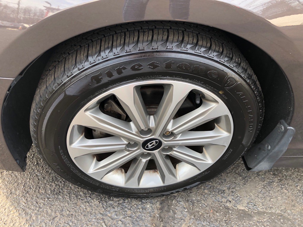 2017 Hyundai Sonata Image 10