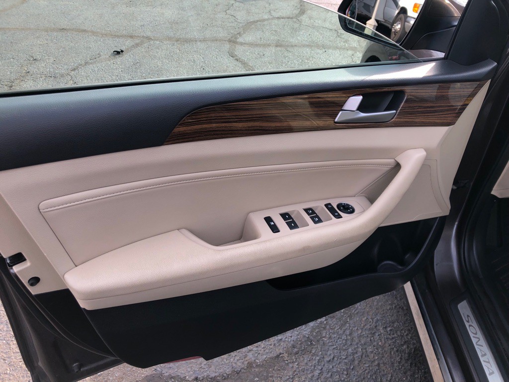 2017 Hyundai Sonata Image 15