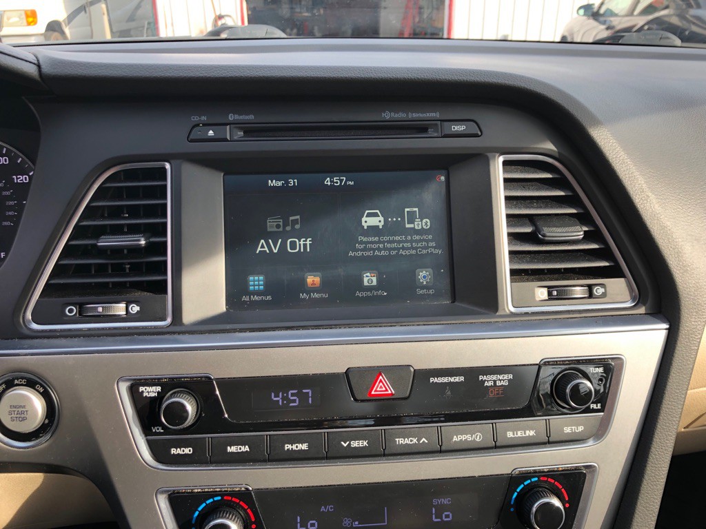 2017 Hyundai Sonata Image 23