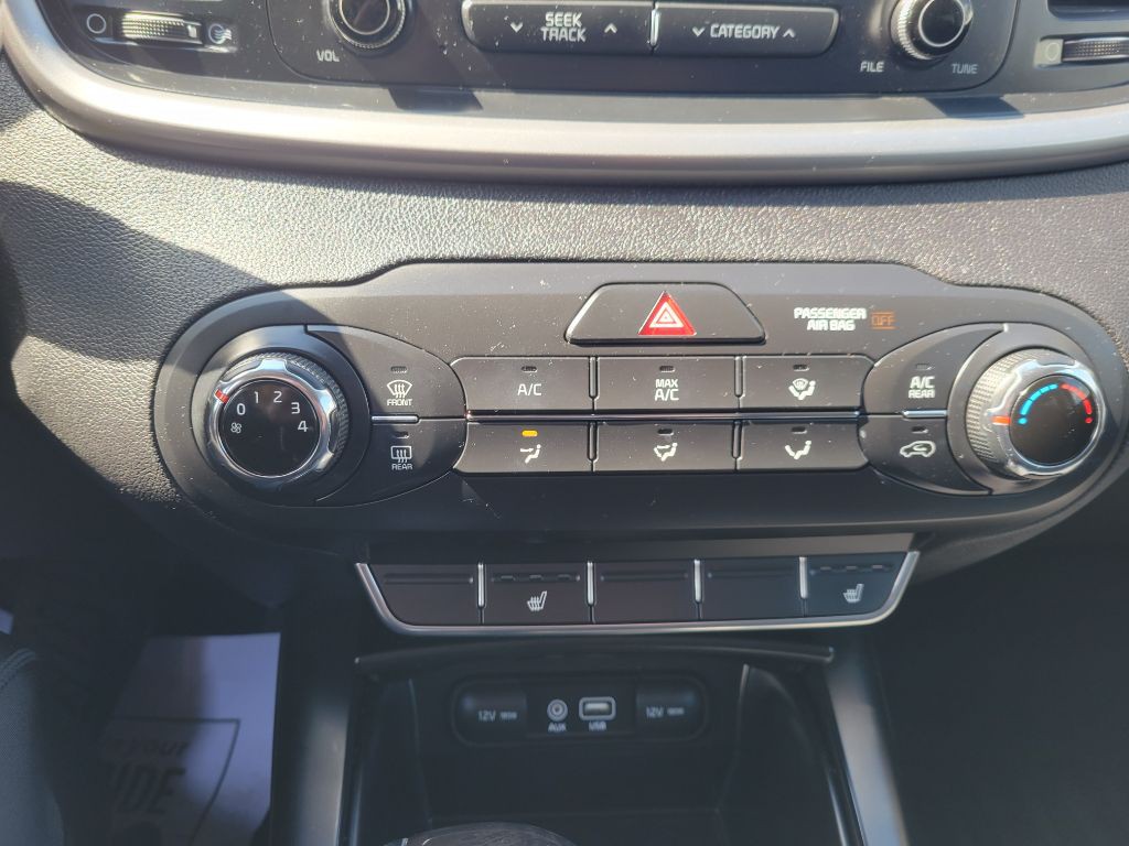 2016 Kia Sorento Image 23