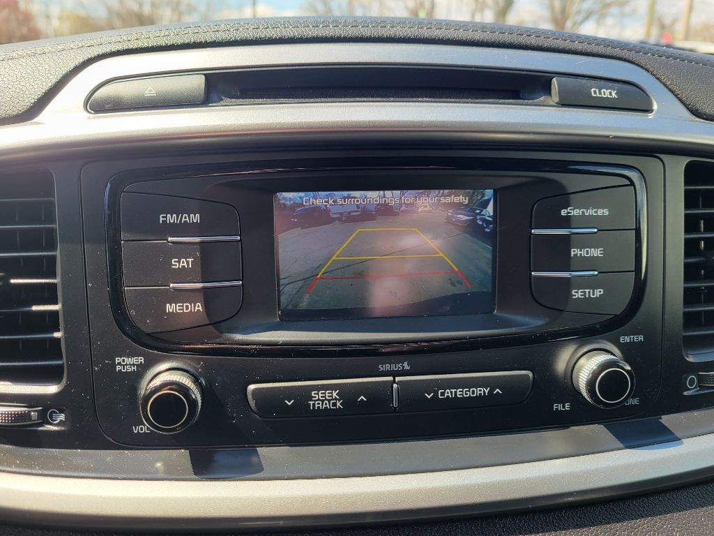 2016 Kia Sorento Image 25