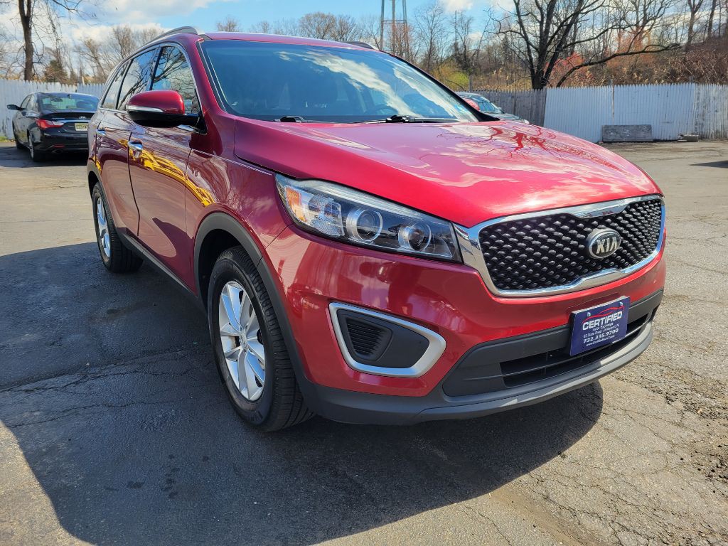 2016 Kia Sorento Image 2