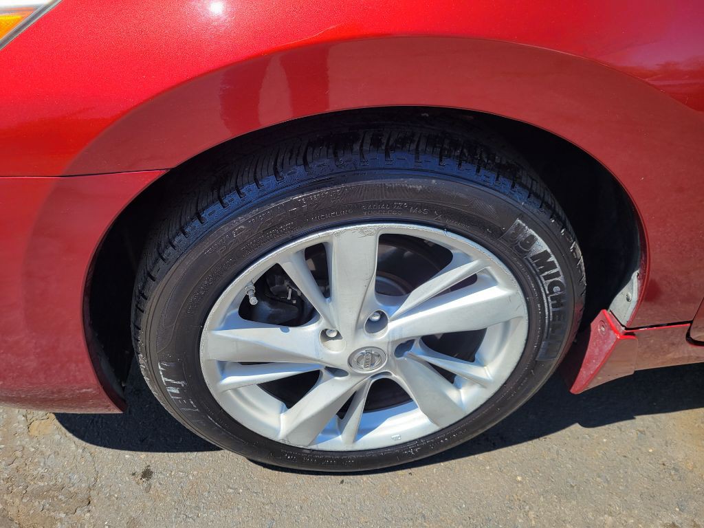 2015 Nissan Altima Image 10