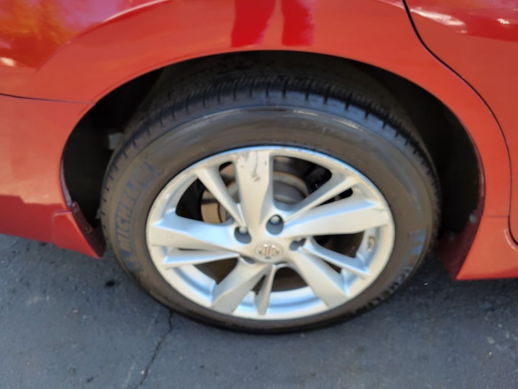2015 Nissan Altima Image 13